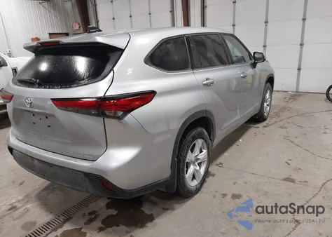 2022 Toyota Highlander Le z USA, uszkodzony, nr VIN 5TDBZRBH3NS191584